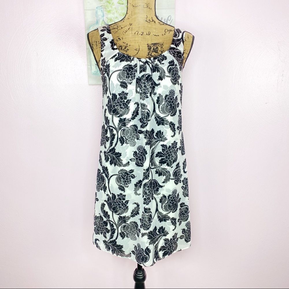 WHBM Floral Damask Overlay Sleeveless Sheath Slip Mini Dress‎ White Black 2